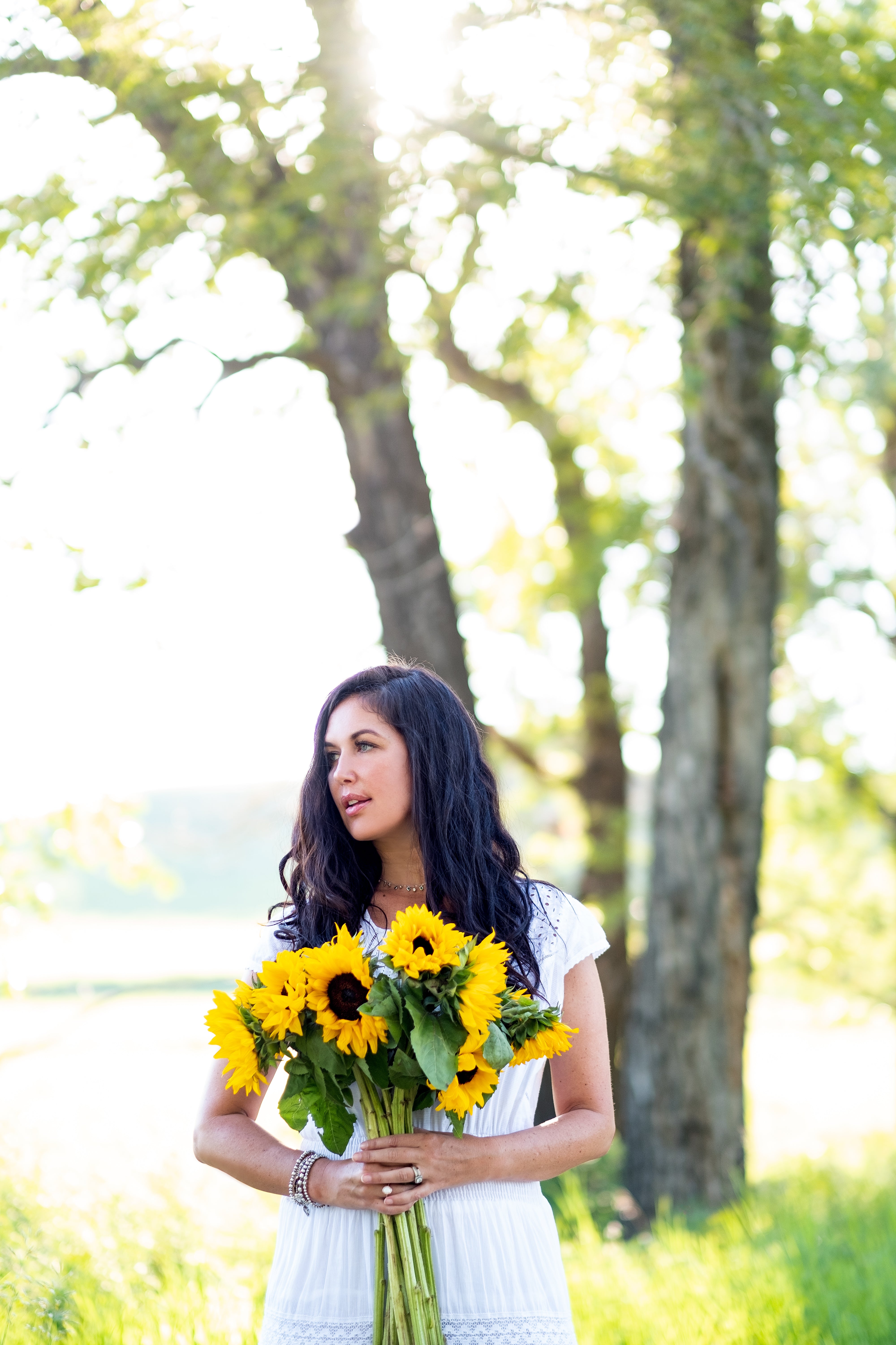 Sunflower Oil: The Truth About Its Benefits for Skin, Hair, and Nails