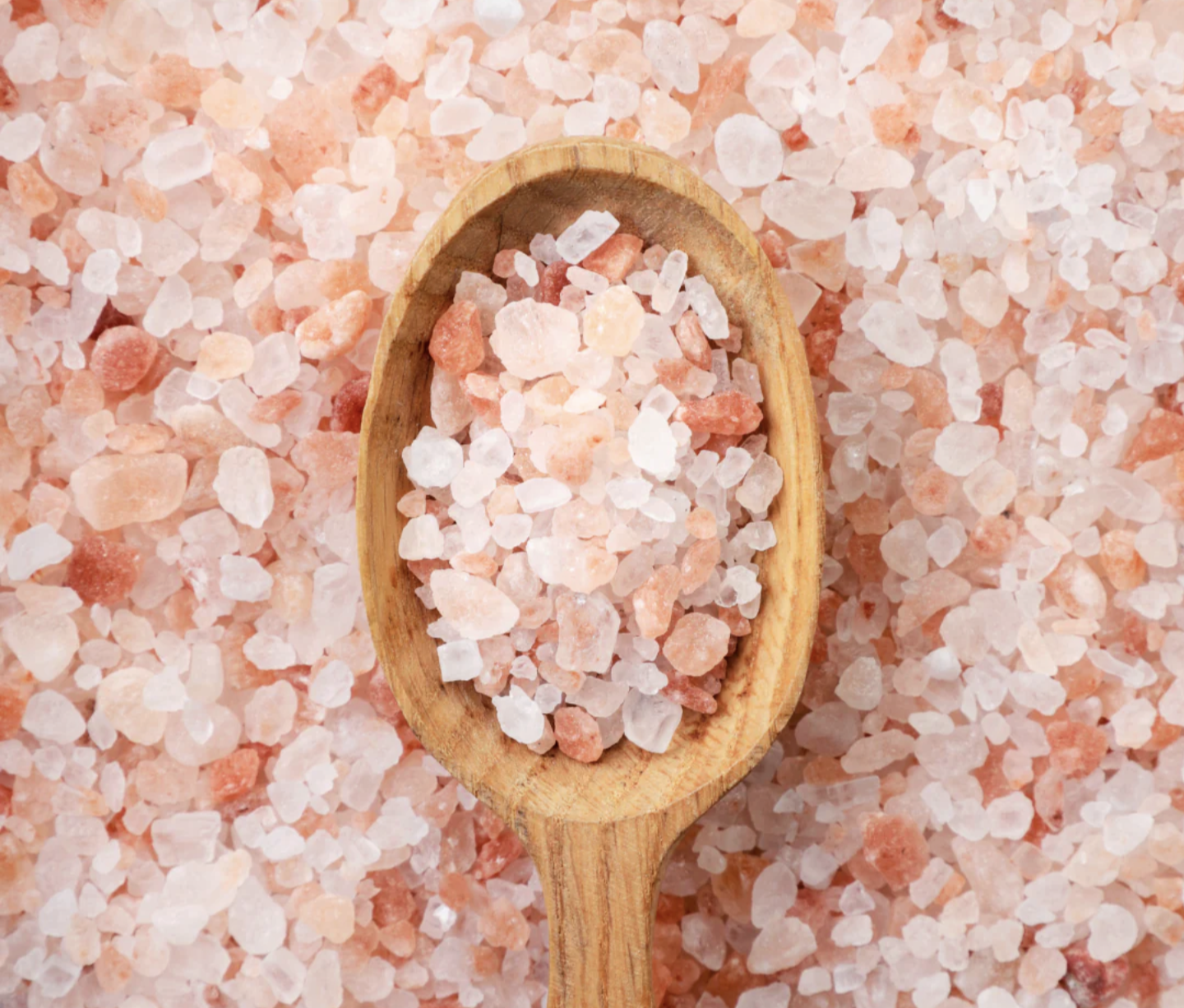 The Dynamic Trio: Epsom Salt, Himalayan Salt, and Magnesium in Natural Deodorants